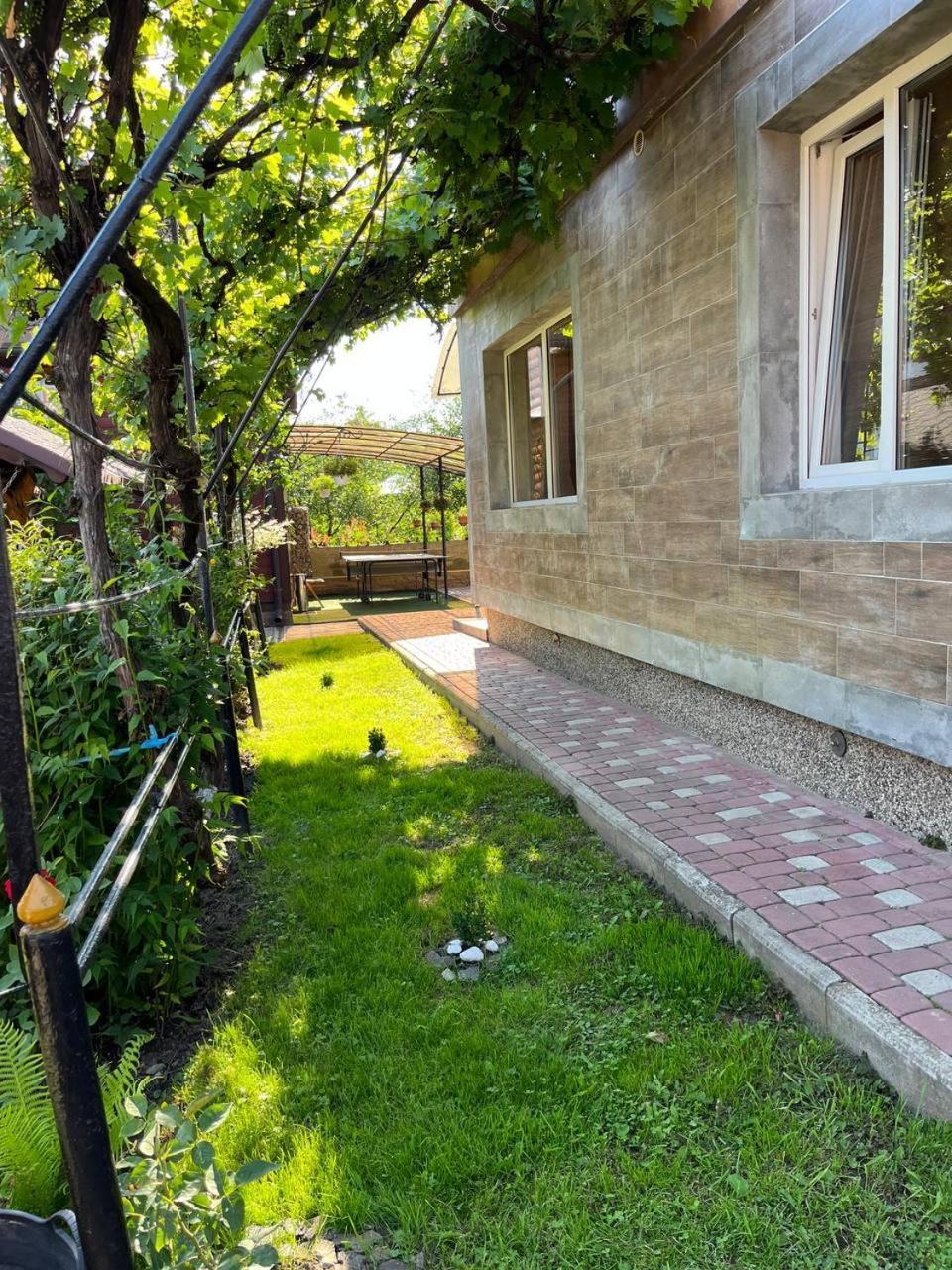 Holiday home 'carolina' With Hot Tub, Sauna And Bbq Area Kosiv